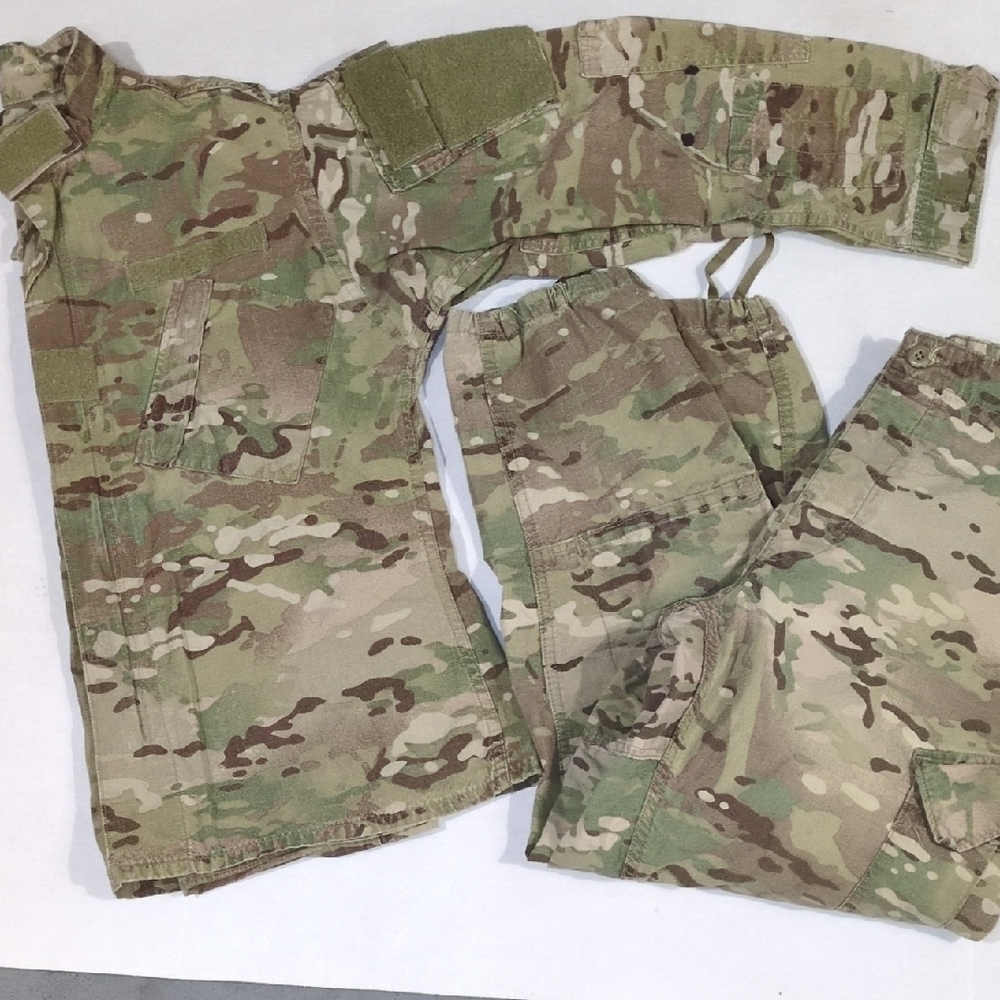 Men's Light Weight Summer Flame Resistant OCP Blouse or Trousers